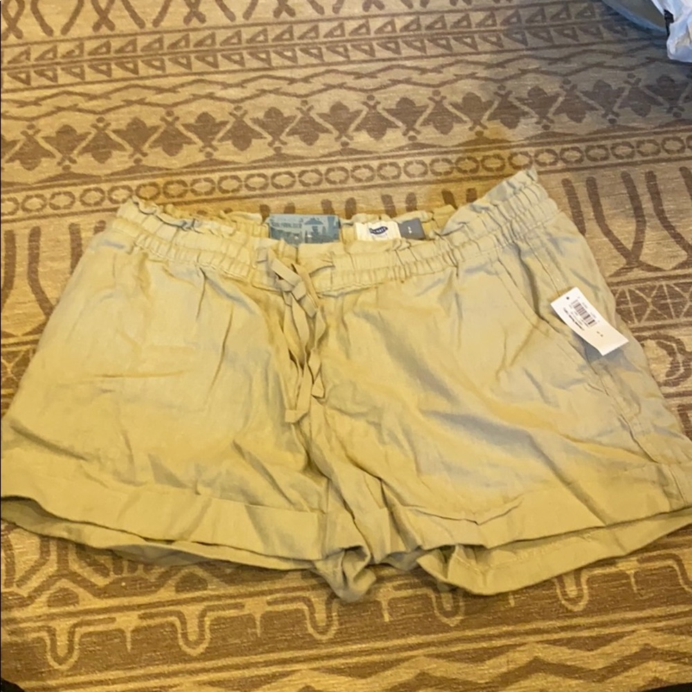 Khaki old navy shorts
